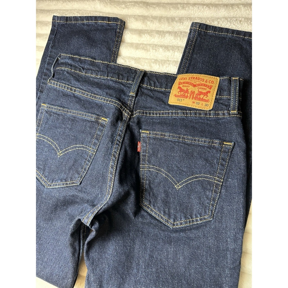 Levi's 511 Men's Blue Denim Jeans Size 32x30 NWOT Classic Straight Leg Red Tab